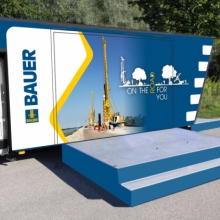 Bauer mobiler Messestand